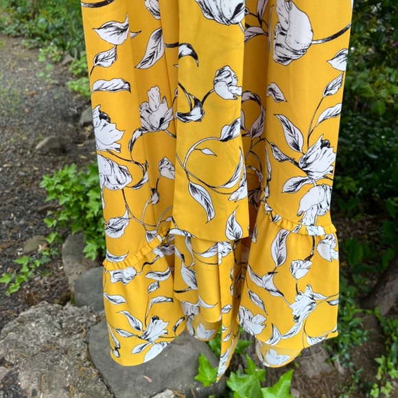 Karl Lagerfeld Dress - Picture 5 of 6